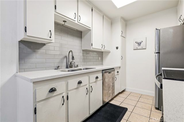 5460 White Oak F303, Encino, CA 91316