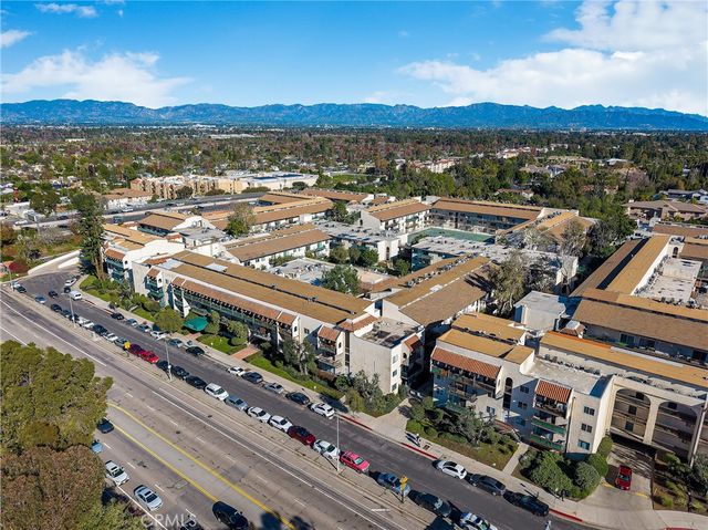 5460 White Oak F303, Encino, CA 91316