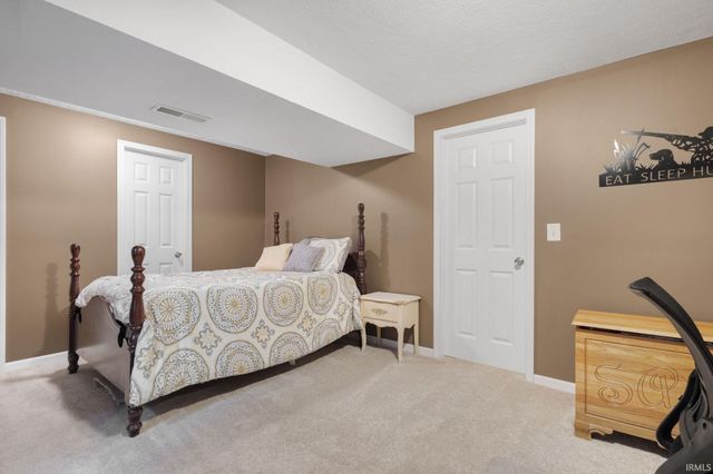 53702 Songbird Way, Bristol, IN 46507