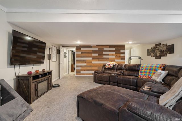 53702 Songbird Way, Bristol, IN 46507