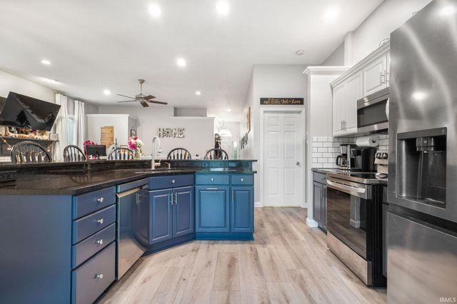 53702 Songbird Way, Bristol, IN 46507