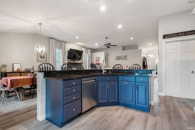 53702 Songbird Way, Bristol, IN 46507