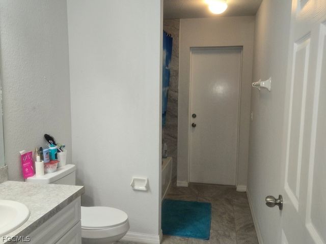 1129 NE 9th ST, Cape Coral, FL 33909