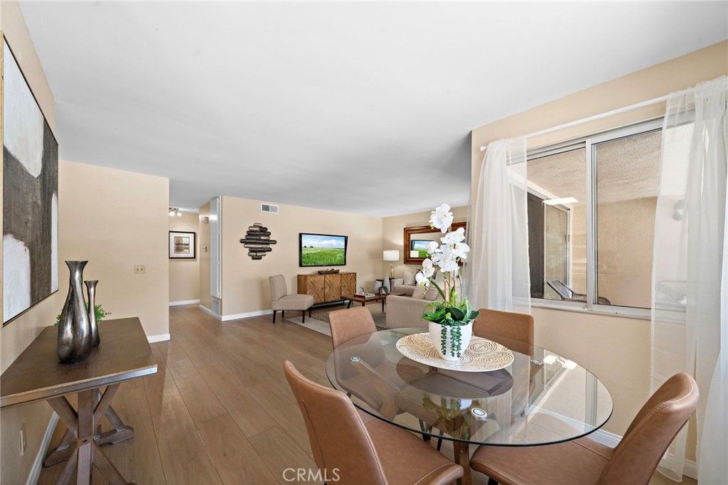 Image 12 of property listing at 22212 Caminito Vino, Laguna Hills, CA 92653