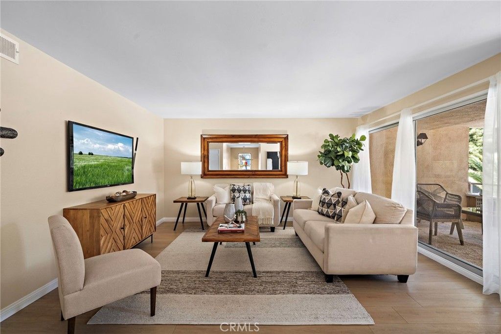Image 6 of property listing at 22212 Caminito Vino, Laguna Hills, CA 92653