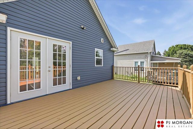 5613 S 48th Street, Omaha, NE 68117