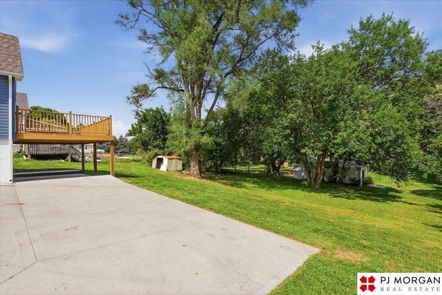 5613 S 48th Street, Omaha, NE 68117