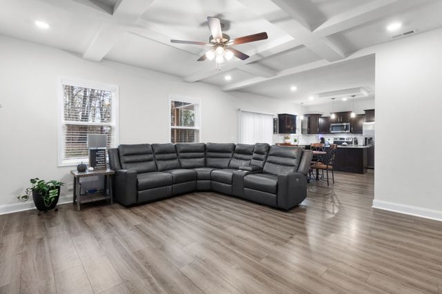 818 Marksman Court, Clarksville, TN 37042