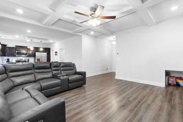 818 Marksman Court, Clarksville, TN 37042