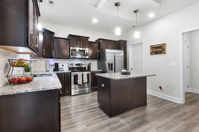 818 Marksman Court, Clarksville, TN 37042
