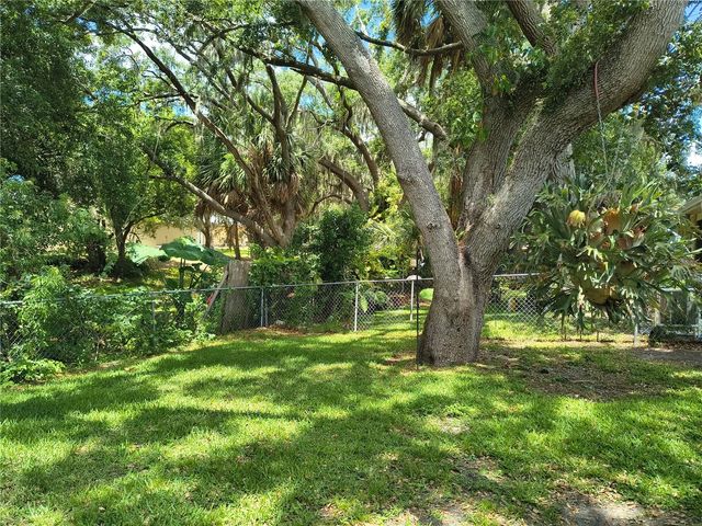 6627 PARKSIDE DRIVE, New Port Richey, FL 34653
