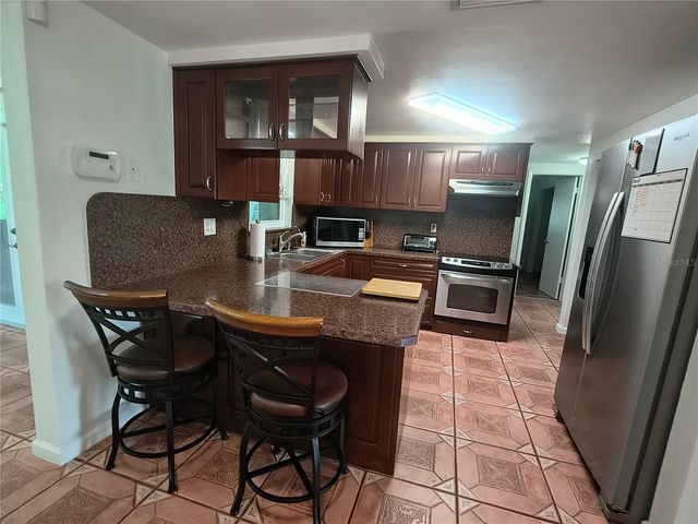 6627 PARKSIDE DRIVE, New Port Richey, FL 34653