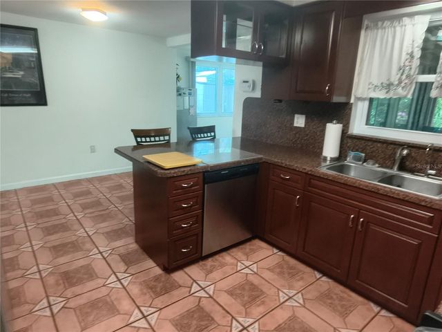 6627 PARKSIDE DRIVE, New Port Richey, FL 34653