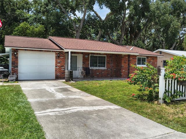 6627 PARKSIDE DRIVE, New Port Richey, FL 34653