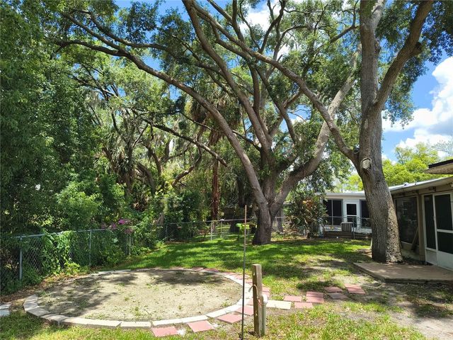 6627 PARKSIDE DRIVE, New Port Richey, FL 34653