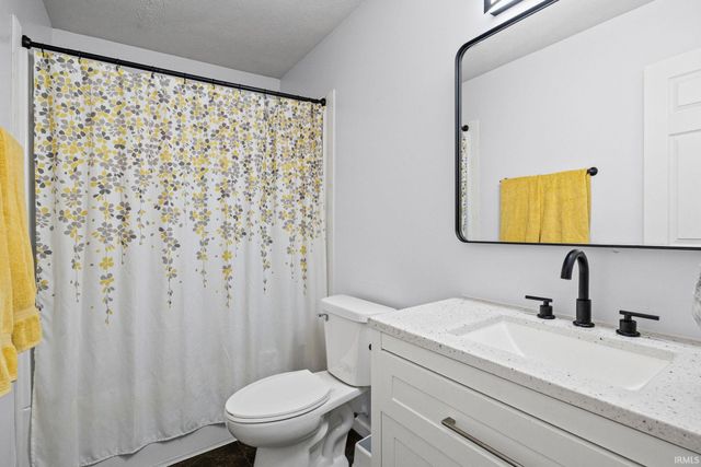 4027 Fiddlesticks Drive, Lafayette, IN 47909