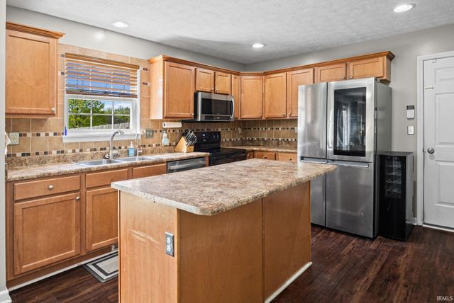 4027 Fiddlesticks Drive, Lafayette, IN 47909