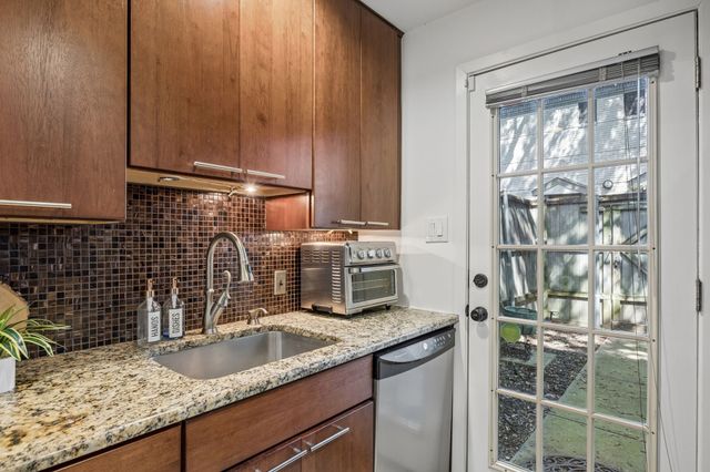 4953 N Hall Street, Dallas, TX 75235