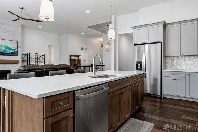 9905 Rothschild Court, Clearcreek Twp, OH 45458