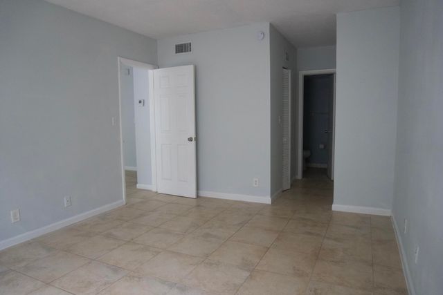 151 SE 6th Avenue 3, Pompano Beach, FL 33060