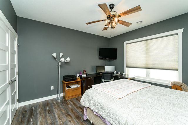 522 8th Street SW, Pine Island, MN 55963