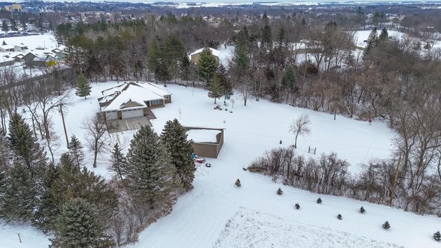 522 8th Street SW, Pine Island, MN 55963