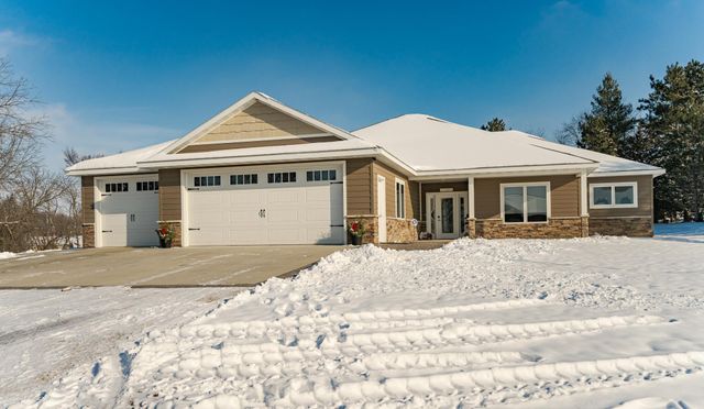 522 8th Street SW, Pine Island, MN 55963