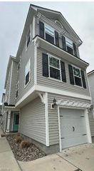 918 13th ST, Virginia Beach, VA 23451