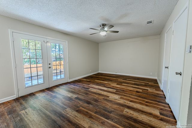 6915 Forest Meadow, San Antonio, TX 78240