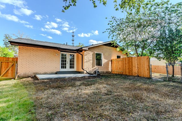 6915 Forest Meadow, San Antonio, TX 78240