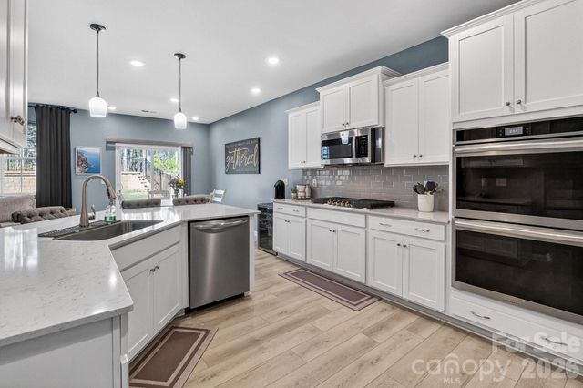 193 Abersham Drive, Mooresville, NC 28115