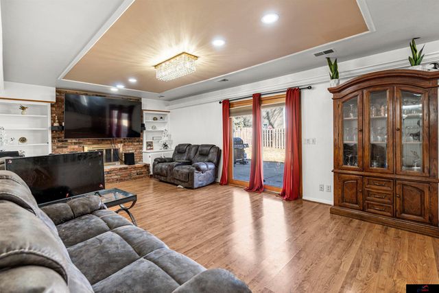 2517 S 167th Street, Omaha, NE 68130