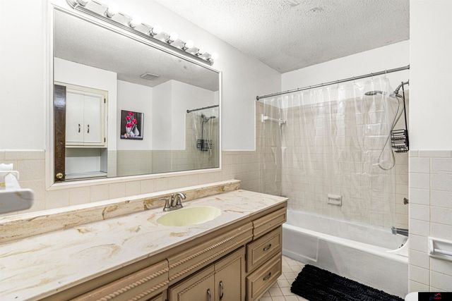 2517 S 167th Street, Omaha, NE 68130