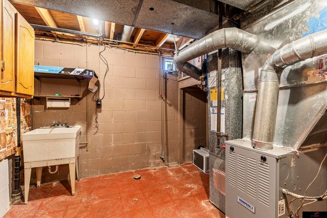 2517 S 167th Street, Omaha, NE 68130