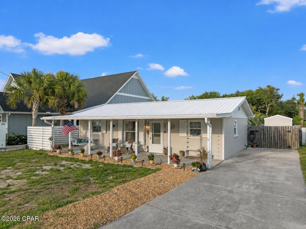 Image 3 of property listing at 207 S Wells Street, Panama City Beach, FL 32413