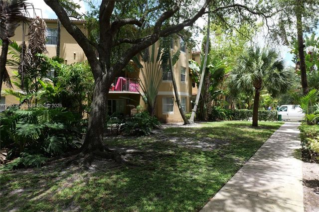 771 N Pine Island Rd 308, Plantation, FL 33324
