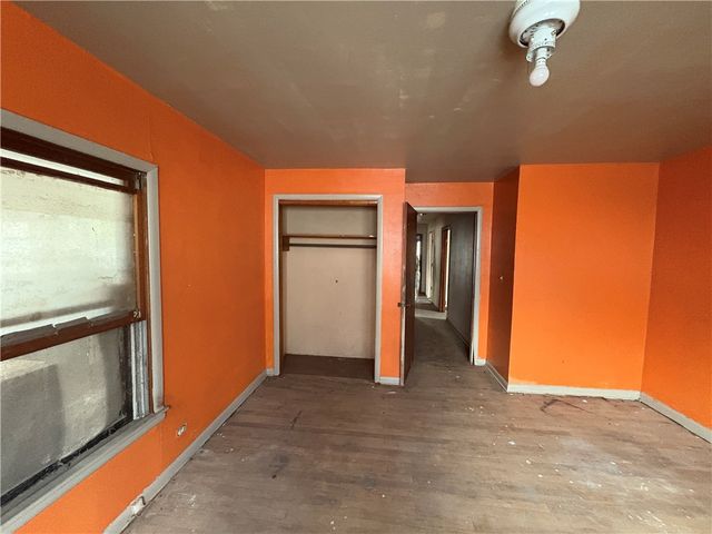 104 Charles St S, George West, TX 78022