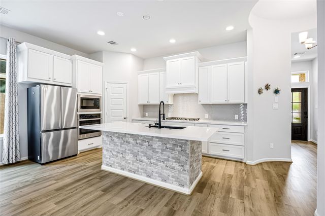 110 Shining Succulent Drive, Richmond, TX 77406