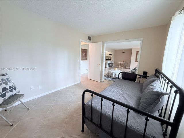 340 Pine Ridge Circle C-1, Greenacres, FL 33463