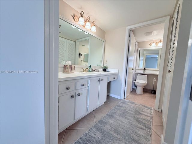 340 Pine Ridge Circle C-1, Greenacres, FL 33463