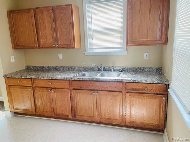 11691 Archdale Street, Detroit, MI 48227