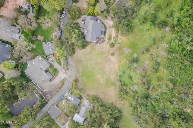 42 Upper Lake Road, Lake Sherwood, CA 91361