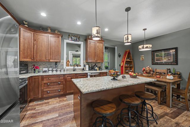 1016 Country Mountain Road, Cosby, TN 37722