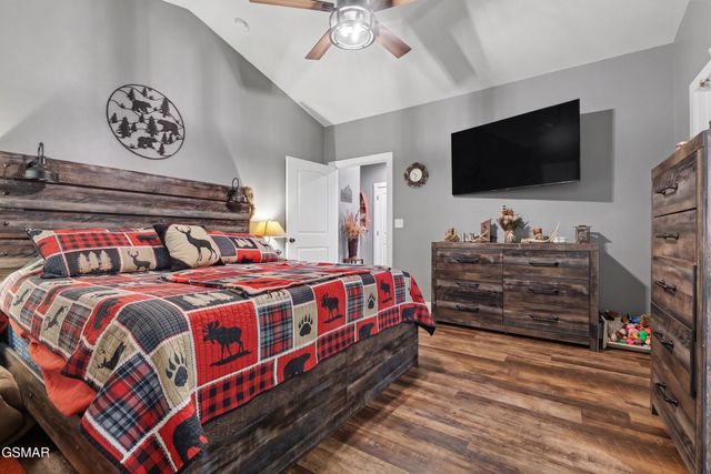 1016 Country Mountain Road, Cosby, TN 37722