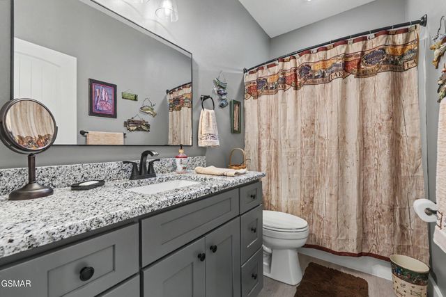 1016 Country Mountain Road, Cosby, TN 37722