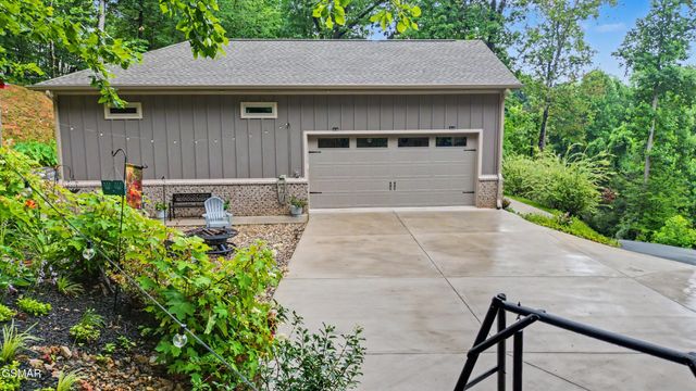 1016 Country Mountain Road, Cosby, TN 37722