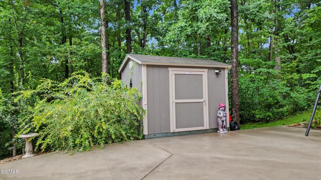 1016 Country Mountain Road, Cosby, TN 37722