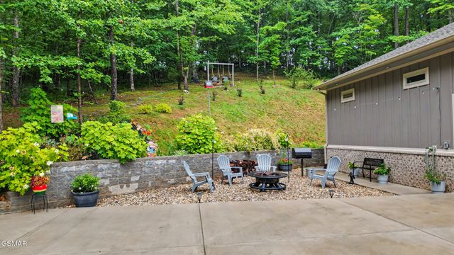 1016 Country Mountain Road, Cosby, TN 37722