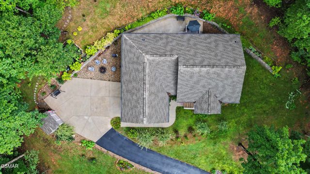 1016 Country Mountain Road, Cosby, TN 37722