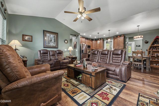 1016 Country Mountain Road, Cosby, TN 37722